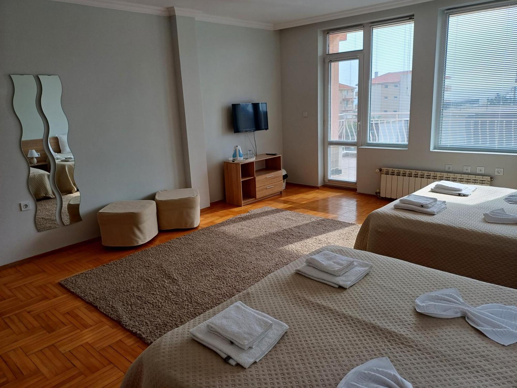 Guest Rooms Deva Burgas Luaran gambar